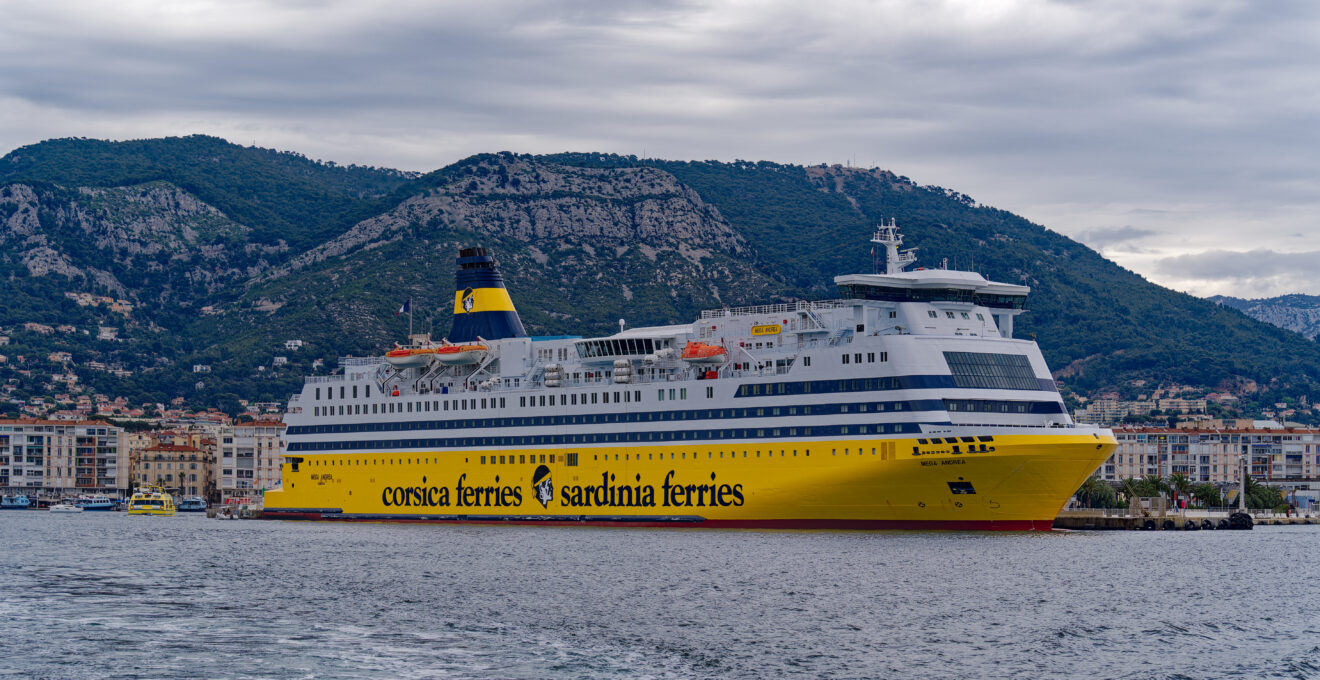 Traversée vers la Sardaigne de nuit